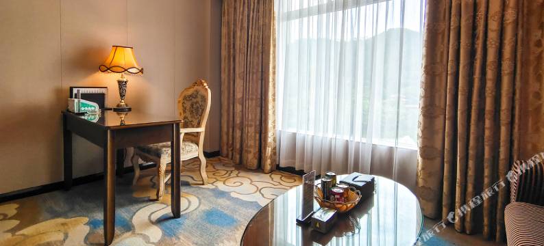 廉江丽波酒店(廉江樱花公园店)图片