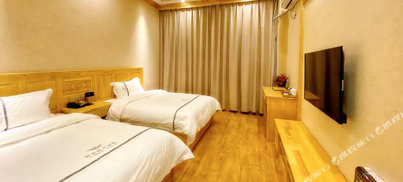 马尔康博巴拉大酒店图片