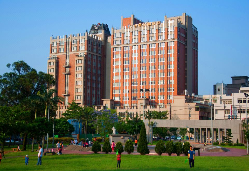 Pullman Kuching Hotel Over view