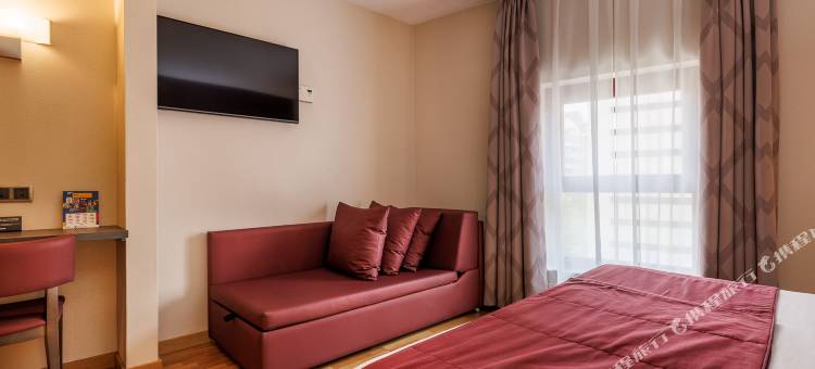 隆达雷赛布酒店(Hotel Ronda Lesseps)图片