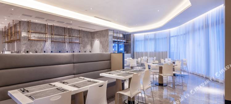 淮安艺龙美程酒店(洪泽武夷国际广场店)图片