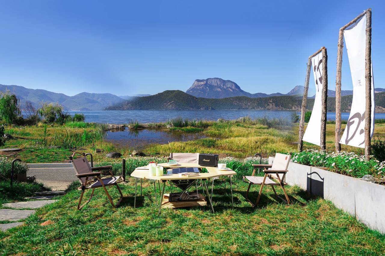 汀水岸丨圣托里尼日落湖景花园设计师度假酒店(泸沽湖店)图片