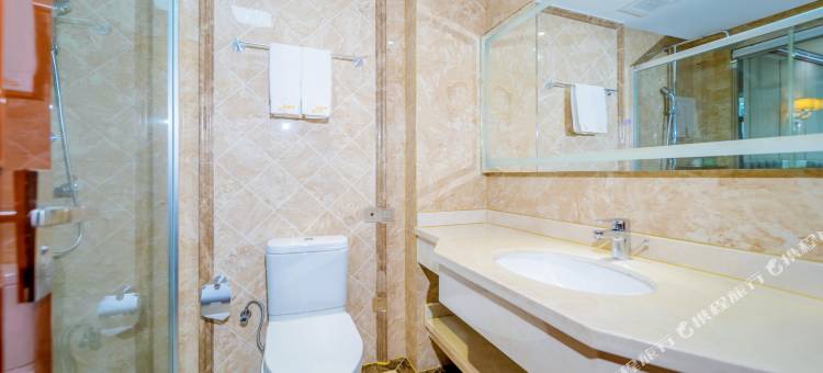 万隆汇洋海景酒店(三亚湾海月广场凤凰岛店)图片