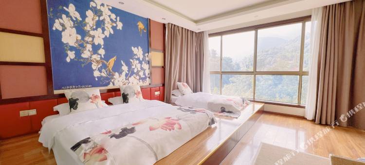 雨山居酒店(峨眉山报国寺店)图片