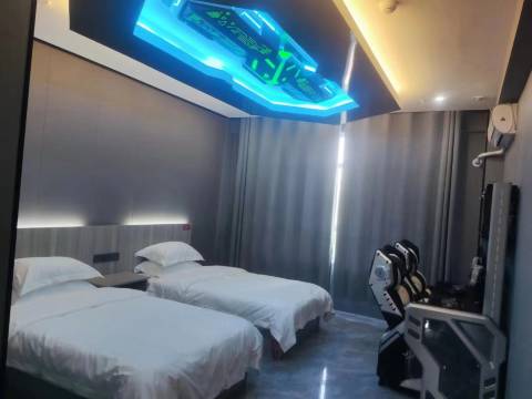 察布查尔·君辰电竞酒店(查鲁盖西街店)