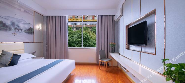 亚里酒店(南宁江南车站万达广场店)图片