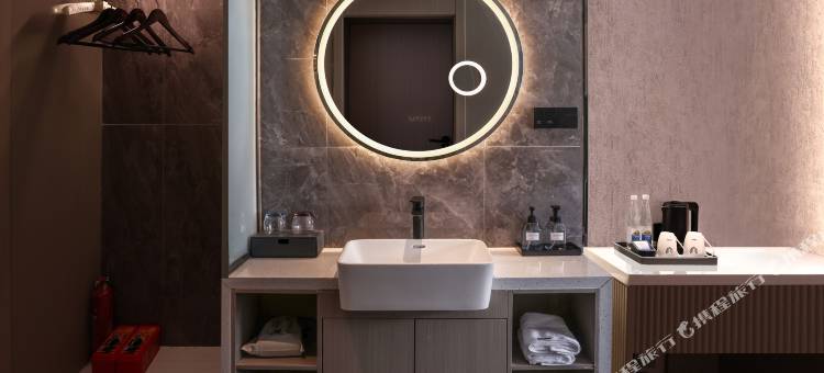 欢漫酒店(阿里普兰冈仁波齐风景区店)图片