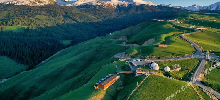 琼库什台听岚山庄图片