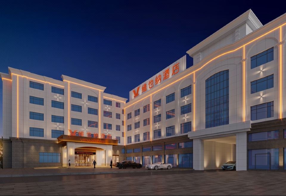 维也纳酒店（阿里改则店）外景图