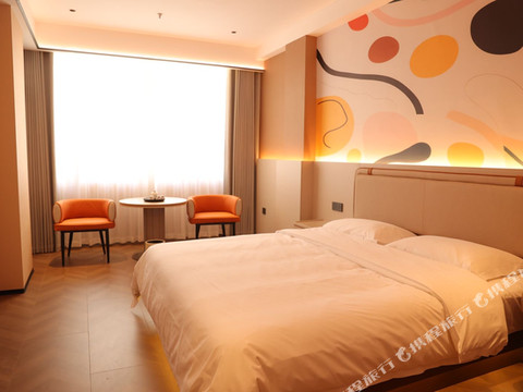 钟楼开元鲤轻居(西街店)