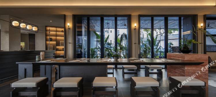 Designer Hotel︱安语·曼里酒店(芒市广场新玩厂店)图片