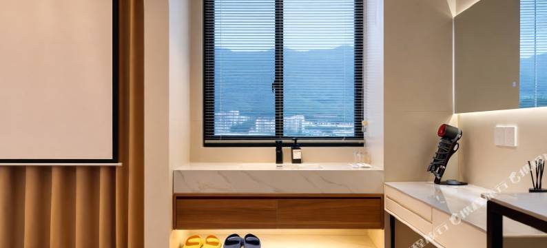 寓见公寓(台州府城银泰店)图片