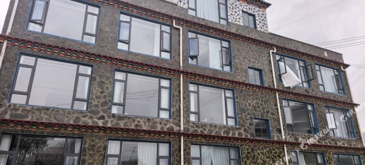 工布静轩小居民宿(巴松措店)图片