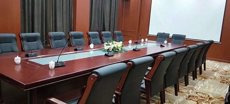 涞源夏都假日酒店图片