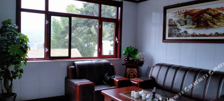 迎客松民宿(驼梁风景区店)图片