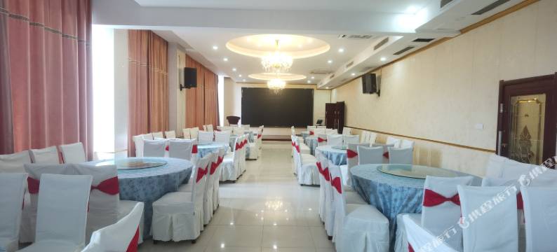 盐城金王朝大酒店(师范学院通榆校区高铁站店)图片