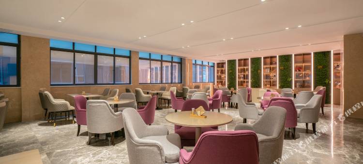 智恒国际酒店(南宁火车东站店)图片