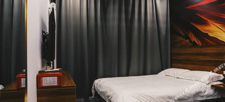 布丁严选酒店(临河胜利南路店)图片