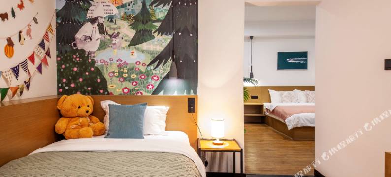 由里美居·智慧酒店(都江堰风景区南桥步行街店)图片