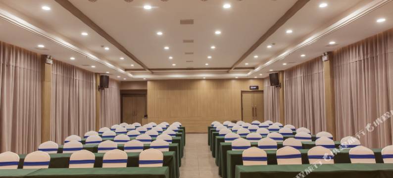 南召颜岸·琥珀酒店图片