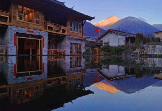 海螺沟古道别院外景图