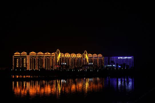 喜相逢七星假日酒店(淮阳龙湖店)