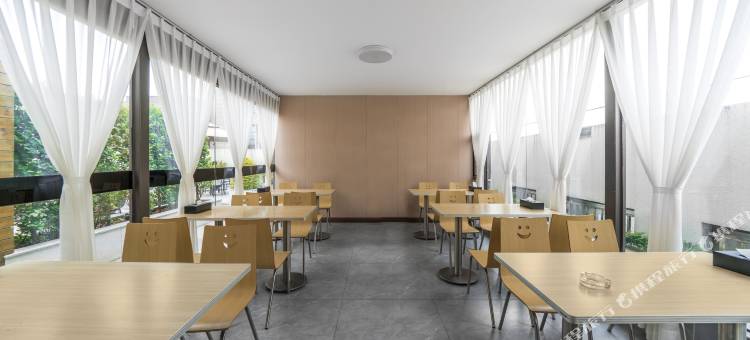 喜庭花园酒店(重庆三亚湾创意公园店)图片
