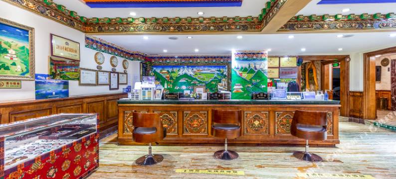 拉萨扎西曲塔风情酒店(布达拉宫八廓街店)图片