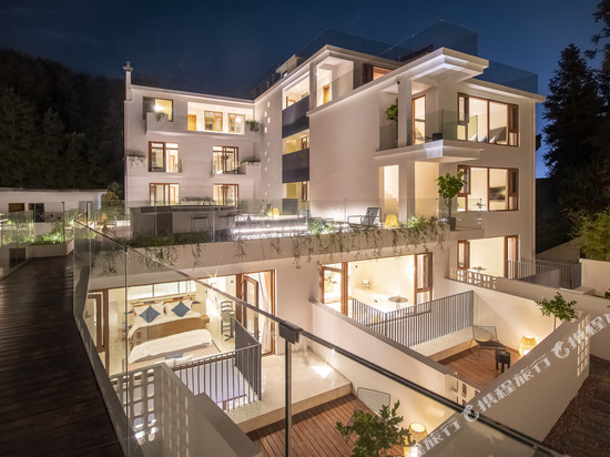 花好月圆·设计师智能民宿(黄山风景区南大门换乘中心店)