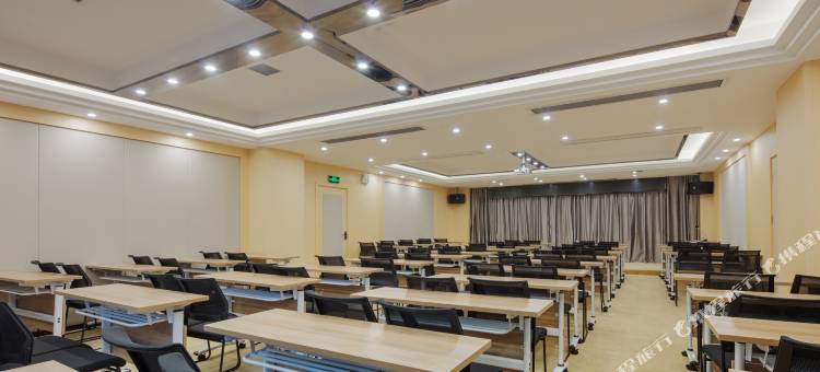 蔚徕酒店(长沙贺龙体育馆黄土岭地铁站店)图片