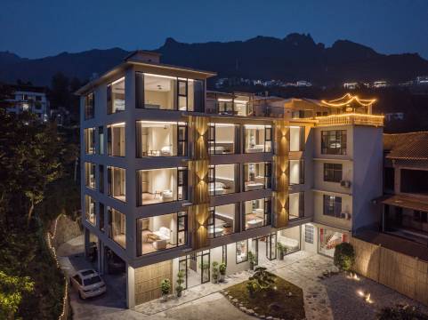 恩施大峡谷风与岚民宿