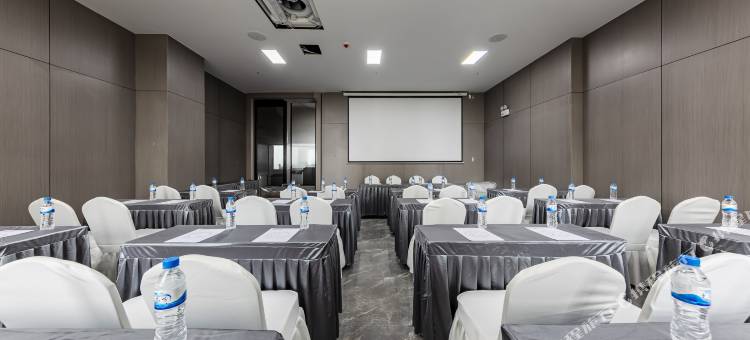 楚雄澜辰酒店(彝海社区店)图片