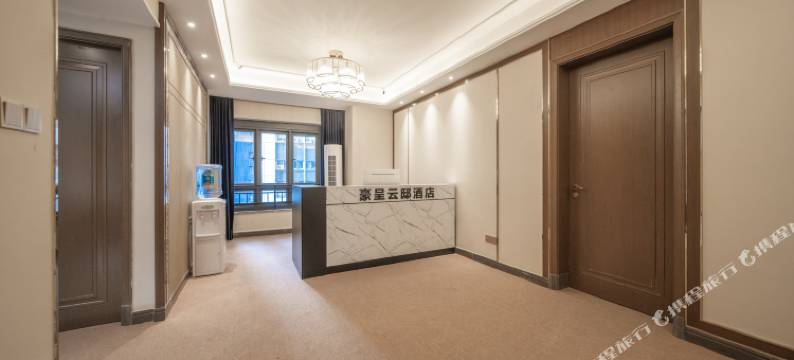 豪呈云邸酒店(重庆解放碑洪崖洞店)图片