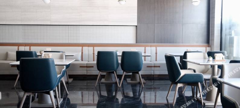 可可托海清澄白山民宿图片