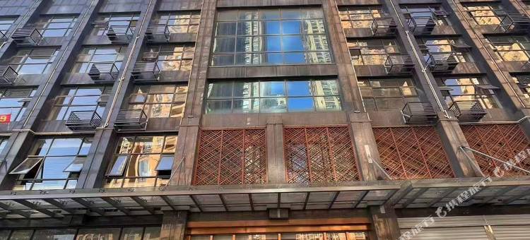 泊悦智能湖景民宿(龙阳村地铁站店)图片