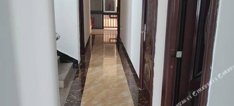 泸水高黎红酒店图片