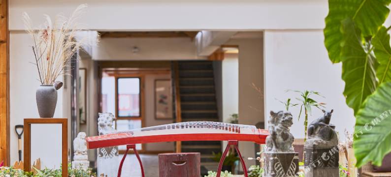 乐山浔隐民宿(乐山高铁站店)图片