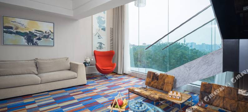 成都九点国际酒店(世纪城新会展远大购物中心店)图片