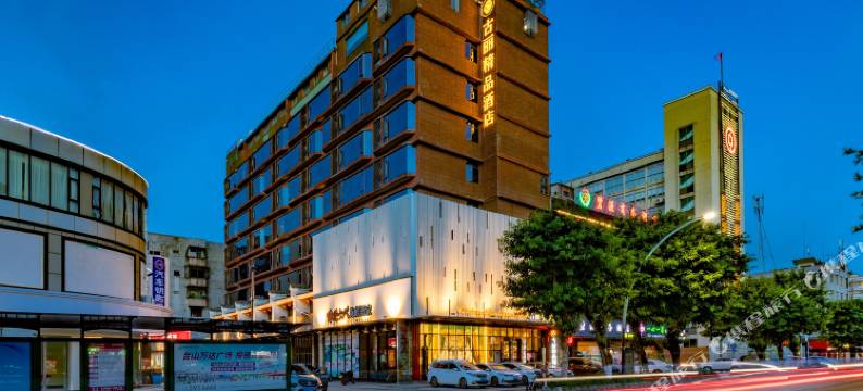 台山古丽精品酒店(台山商业城步行街店)图片