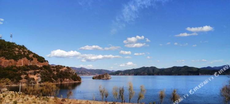 泸沽湖云漫·源奢天空之镜湖景客栈图片