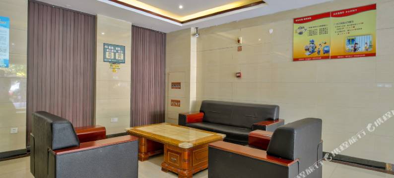 向日葵电竞酒店(骆驼盛兴路店)图片