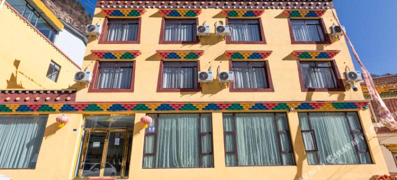 黑水白玛梅朵酒店图片