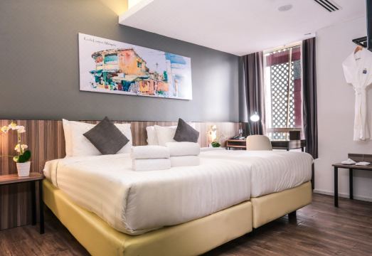 Days Hotel & Suites by Wyndham KL (Chan Sow Lin MRT/LRT) Hotel Overview