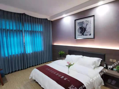 安龙虹瑞酒店