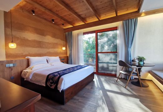 Fusheng Banri Guesthouse (Guilin Biyange)Hotel Overview