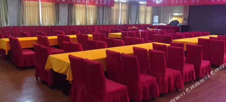 长武国泰仁和酒店图片