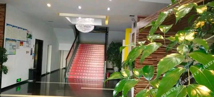 岑巩七彩花园酒店图片