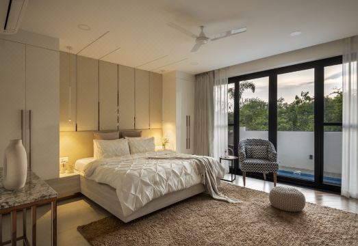 Fenicia Villas Hotel Overview