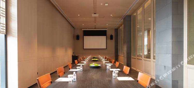 弥勒悦湖酒店(湖泉水乡店)图片