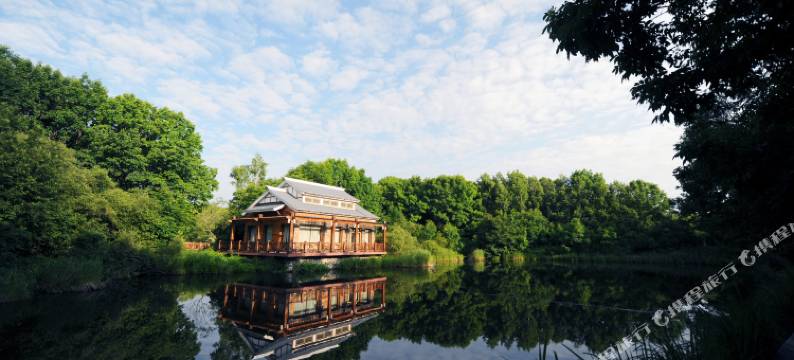 镜泊湖飞龙潭山庄(镜心园)图片